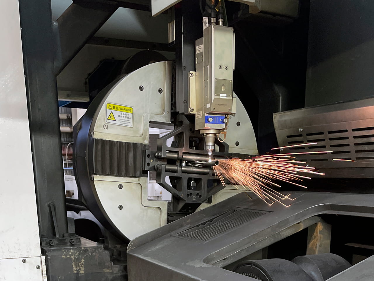 Лазерная резка труб в Петербурге