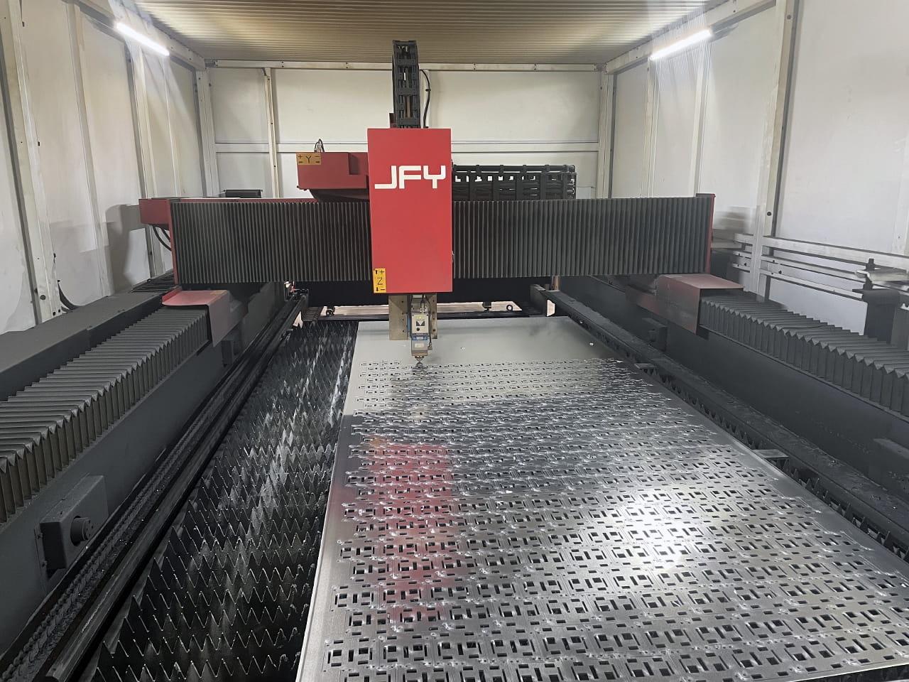 Раскрой лазерный в Петербурге